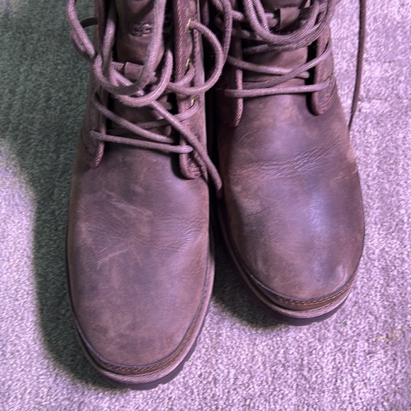 UGG lined boots - Picture 3 of 7